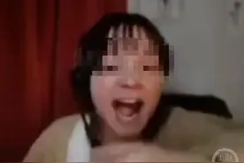 线上英语课外教上课时情绪失控！大喊“滚出去”，吓坏7岁女童，机构回应：已退费，涉事外教列入行业黑名单图片