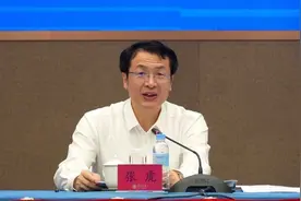 广东省委常委、常务副省长张虎：粤港澳大湾区创造了全国1/9经济总量，去年经济总量突破14万亿元图片