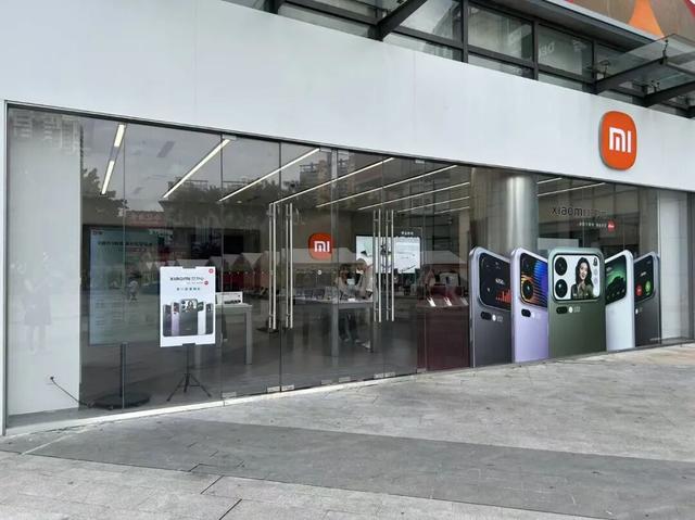 小米越来越“苹果”，iPhone越来越“安卓”