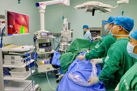 【带您看铜医】铜仁市人民医院肝胆外科成功实施全市首例荧光辅助下腹腔镜胆道手术图片