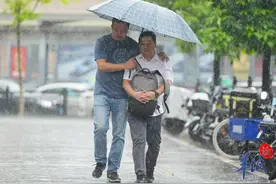 广东45个镇街大暴雨，广州天河番禺现“水浸街”！雨雨雨要下到何时？图片