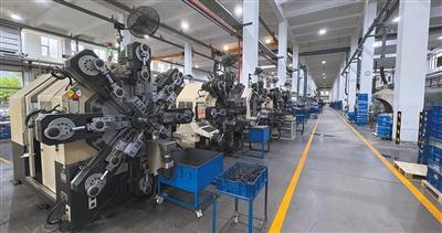 弹簧企业“弹”入新赛道（经济新方位·新产业里的传统力量）