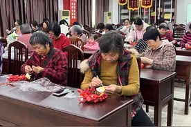 石门街滘心联社开展DIY新年花环手工制作活动图片
