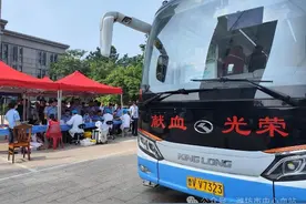 ?“热血”擦亮“警色”！潍坊公安交警无偿献血传递大爱图片