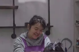 晓华回应将为向佐剪发：“不敢剪太短，怕他造型不好做”图片