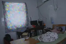 “我才30岁，正年轻有力，却只能躺在床上”图片