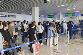 哈尔滨今年上半年出入境旅客同比增长156.7%图片