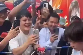 “快回去吧”！全红婵阳台深夜喊话……网友：让她休息！图片