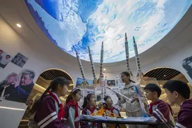 童心向太空 放飞航天梦图片