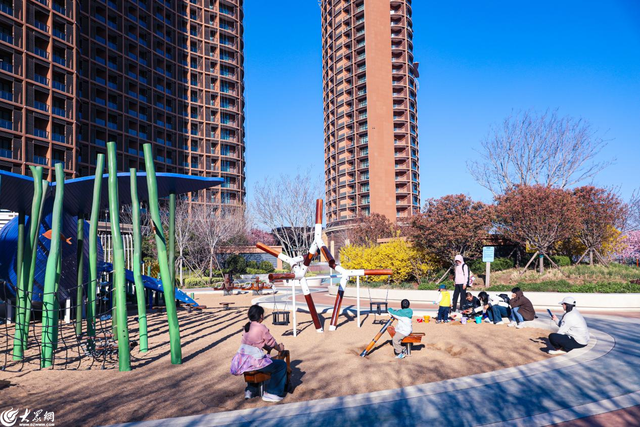 繁花、市集、音乐……青岛红树林度假世界清明小长假打造春日浪漫休闲之旅