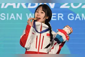 刘梦婷：化好妆，冲向米兰冬奥图片