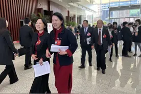 上海市人代会开幕，代表热议政府工作报告有哪些亮点？图片