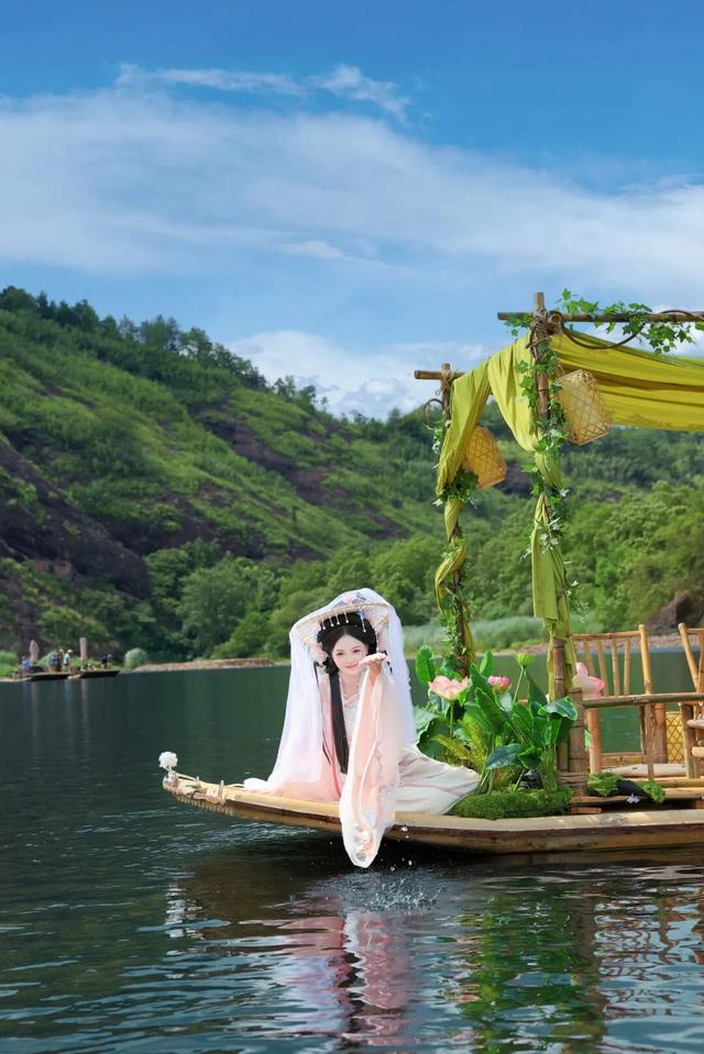 国庆趣龙虎山！定格专属旅拍大片，假期美好一键保存！