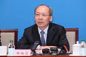 教育部：首次明确公办幼儿园公用经费标准，2024年达到每人每年600元图片