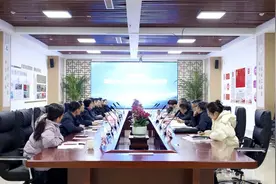 潍坊市教育专家莅临青州圣维科技高中调研指导图片