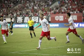 主场超30万人观赛 联合成发展新引擎 西北狼“渭”来可期图片