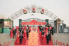 集体婚礼浪漫启航 共赴幸福之约图片