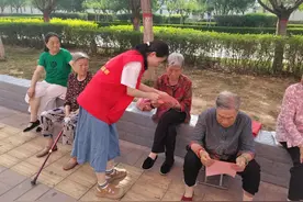 陕西千阳县西新区社区：宣传文明条例 引领文明新风图片