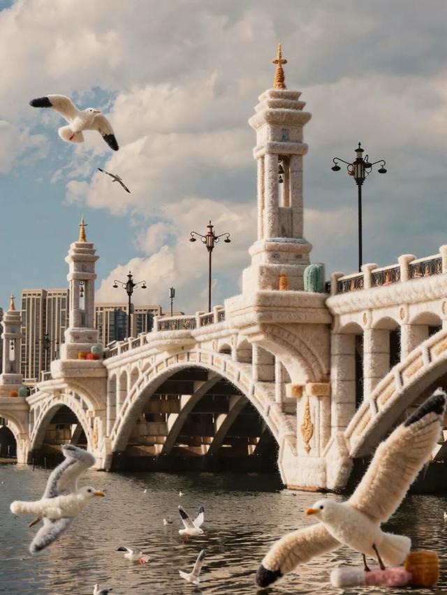 萌化了！大理全城“穿”毛衣~