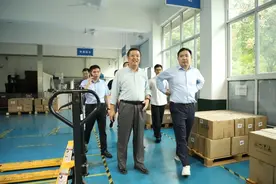 聚势赋能，打造发展新格局——海天集团总裁张斌一行到鄞州职高考察交流图片