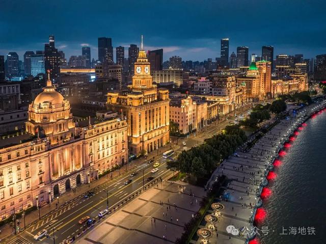 轻松游上海，快收下这份搭地铁畅玩外滩全攻略！