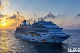 首艘国产大邮轮长啥样？记者带你一睹为快！爱达·魔都号邮轮6日从青启航图片