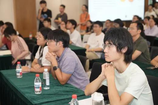 诺贝尔物理学奖获得者Arthur B. McDonald教授做客“京师大讲堂”