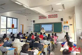 石门三圣乡完全小学：“教”无涯 “研”不止图片