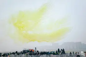 艺术家蔡国强烟火秀无人机突然坠落，工作室最新回应......图片