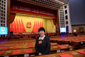 刘英才：四十四载行医路 不负韶华永攀登图片