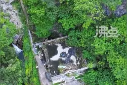 热闻|女子发现网红直播探访的凶宅竟是自己家！网友：为流量毫无底线图片