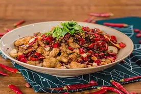 望岳谈｜辣子鸡和羊肉汤奔百亿：山东好品，从“征服你的胃”开始图片