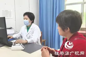 一觉醒来竟遭”鬼剃头” 生活中该如何防治斑秃？图片
