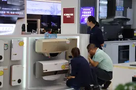 家电以旧换新加码，广州线下客流增多，街坊盼补贴低门槛、少套路图片