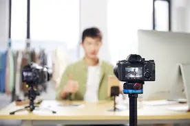 辛巴扬言要举报快手揭露直播乱象！旗下多个账号接连被封，自称要策划“退役”直播【附直播行业市场竞争分析】图片