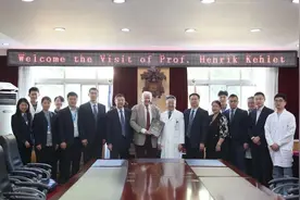 青大附院成功举办微创——机器人外科周系列学术活动图片