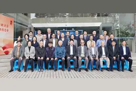 复旦中文系这本超过80岁的经典教材，你读过吗？图片