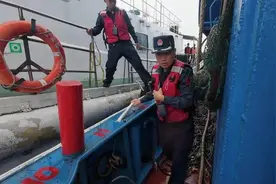 因伤截肢的一等功臣，重回一线！图片