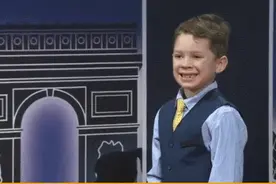 网红小孩惹争议，到底是“晒娃”还是“啃娃”图片