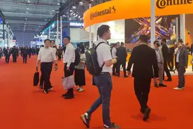 多家上市公司比拼汽车智能座舱新品  AI大模型上车争议不断 | 车展新势力图片