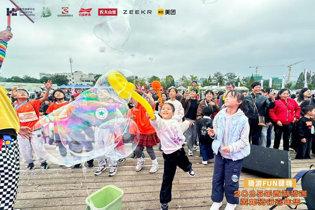 这才是周末！2025年西湖骑遇黄龙骑行嘉年华场面太火爆了