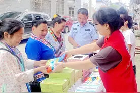 唱山歌、玩游戏、猜谜语......融水群众都喜欢这样的禁毒宣传活动图片