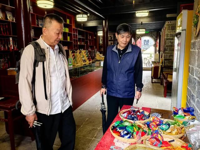 昭通古城焕新记⑦丨从避暑客到“古城推介官”
