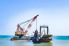 自主维修液力变矩器，年轻船员展技能图片