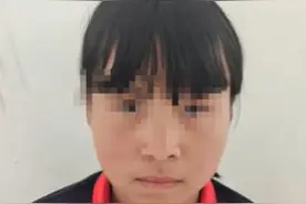 毕节13岁女孩深夜翻阳台后被白车接走离家8天，父亲：回来了，正在派出所图片