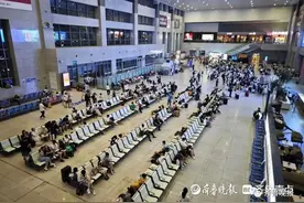 拆了！高铁泰安站连夜整改图片