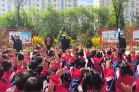 华亭：萌娃进警营 安全入童心图片