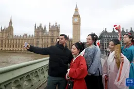 英伦：汉服韵味图片