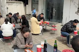 郑州“天水麻辣烫”：开业仅6天，每天接待1000多名顾客图片