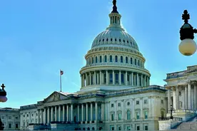 美国“痛”失最后一个AAA评级，白宫震怒图片